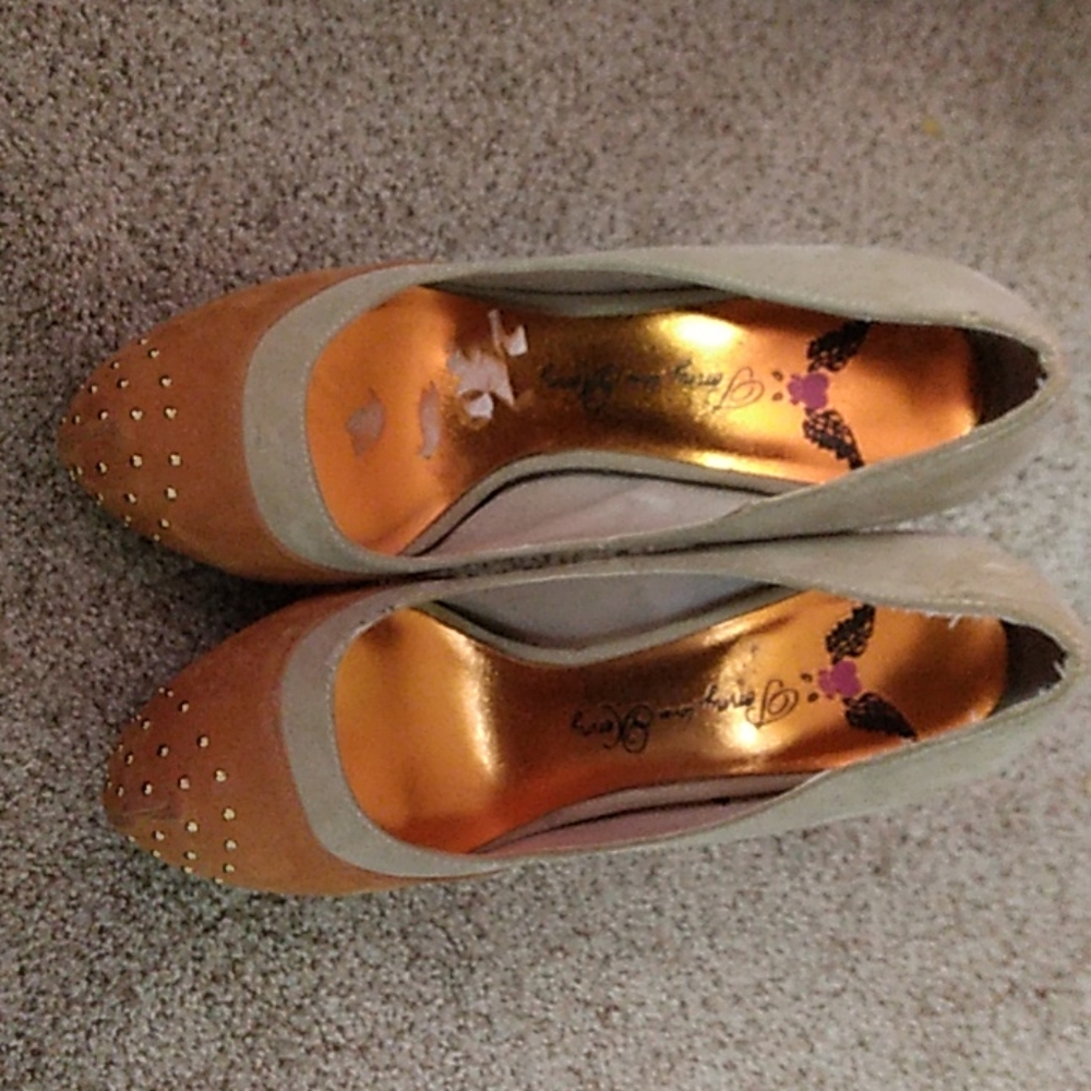 Tan & brown heels